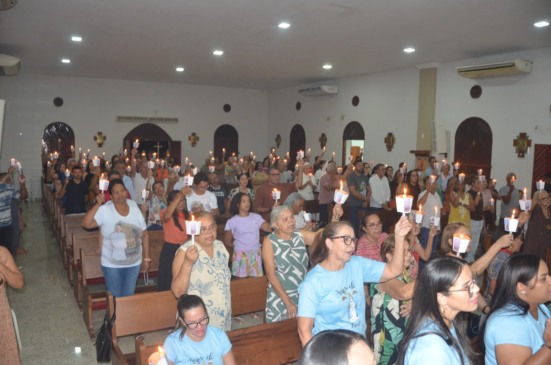 Procissão Luminosa encerra VI Romaria de Padre Luso e reúne centenas de fiéis em Porto Nacional