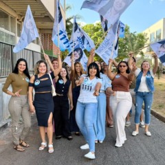 Janad Valcari d&aacute; in&iacute;cio &agrave; campanha com presen&ccedil;a nas ruas e mobiliza apoiadores no Tocantins