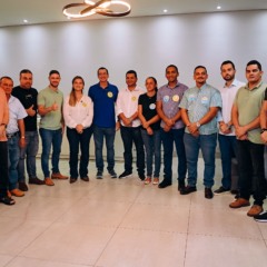 Com prefeita, vice, 9 vereadores e Roberto Sampaio, Alexandre Guimar&atilde;es consolida apoios em Alvorada