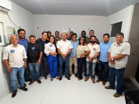 Prefeito Zé Nagru e lideranças de Colinas declaram apoio à candidatura de Sandoval Cardoso