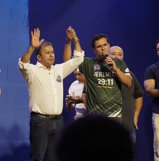 Em Araguaína, Elenil da Penha e grupo político declaram apoio a Lucas Campelo