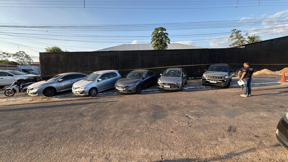 Veículos apreendidos são parte dos golpes aplicados - Foto: PCTO
Veículos apreendidos são parte dos golpes aplicados - Foto: PCTO