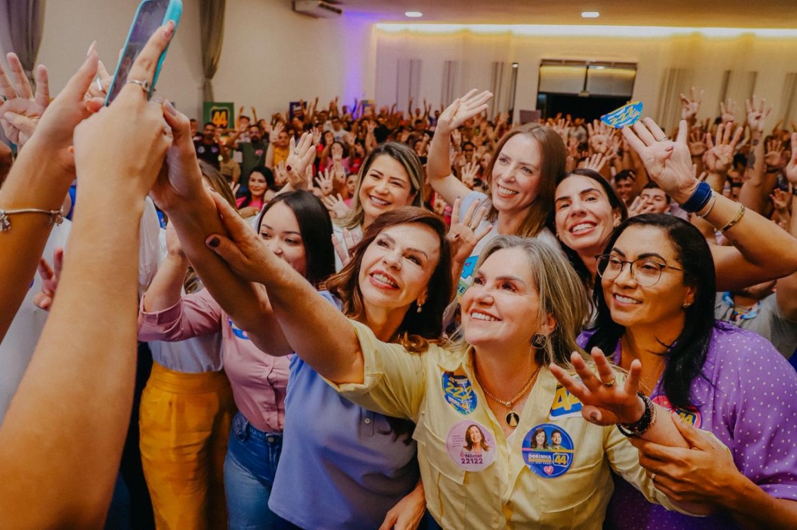 Dorinha recebe apoio de mulheres em Palmas e defende ampliação de políticas sociais Dorinha recebe apoio de mulheres em Palmas e defende ampliação de políticas sociais