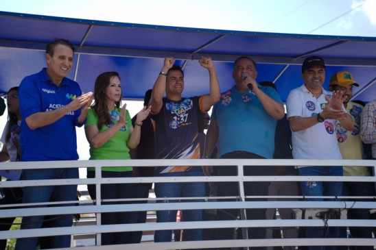 Ao lado de Wanderlei, Dorinha, Gomes e Gaguim, Lucas Campelo reúne milhares de pessoas em Araguaína e se consolida como nova força política do estado