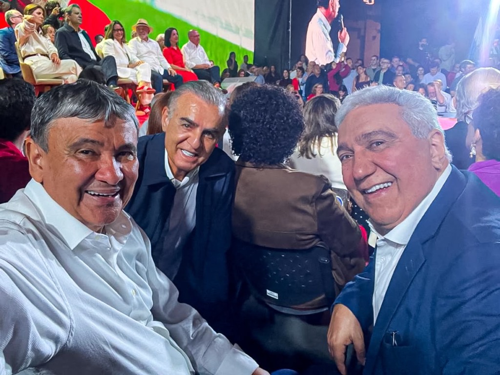 Laurez Moreira participa da convenção de Lula e reforça aliança com presidente: “vamos trabalhar para mudar o Tocantins” Laurez Moreira participa da convenção de Lula e reforça aliança com presidente: “vamos trabalhar para mudar o Tocantins”