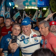 Laurez faz 1&ordm; adesiva&ccedil;o em Gurupi e defende novas unidades de tempo integral