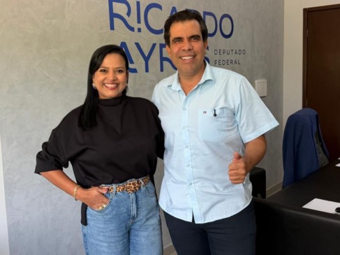 Poliana Radar desiste de candidatura a deputada federal e anuncia apoio a Ricardo Ayres