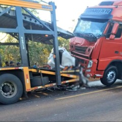 Acidente ocorreu na tarde desta ter&ccedil;a-feira (11) &mdash; Foto: Reprodu&ccedil;&atilde;o/Tv Anhanguera