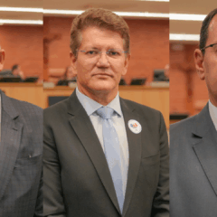 Erc&iacute;lio Bezerra (esq), Marcos Ant&ocirc;nio e Guilherme Trindade durante vota&ccedil;&atilde;o no Tribunal Pleno
