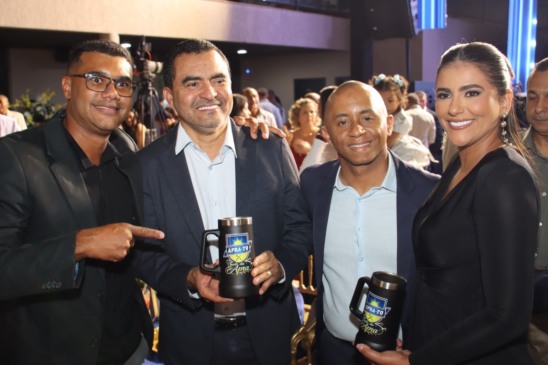 Governador Wanderlei Barbosa e primeira-dama Karynne Sotero prestigiam Baile da APRA em homenagem ao Dia do Soldado