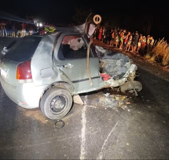Acidente entre carro e caminhão deixa mortos em Bielândia, distrito de Filadélfia — Foto: Divulgação/BPMRED