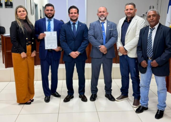 Cinco vereadores de Muricilândia declaram apoio a Vicentinho Júnior, Alexandre Guimarães e Alessandro Borges Cinco vereadores de Muricilândia declaram apoio a Vicentinho Júnior, Alexandre Guimarães e Alessandro Borges