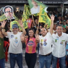Com eleitorado feminino em destaque na disputa ao Governo do Tocantins, primeira-dama Karynne Sotero participa de mobiliza&ccedil;&atilde;o em Dian&oacute;polis