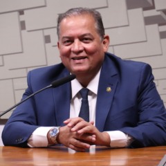 Eduardo Gomes lidera corrida ao Senado com 38% e abre 11 pontos sobre segundo colocado, diz Correio do Povo