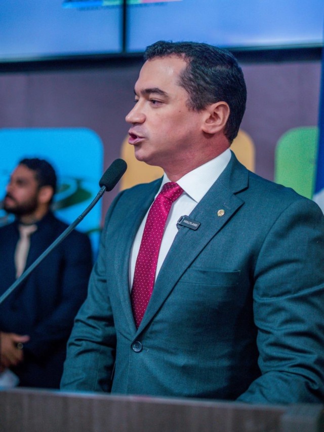 Alexandre Guimarães assina pedidos de CPI relacionados ao STF e defende análise do Senado