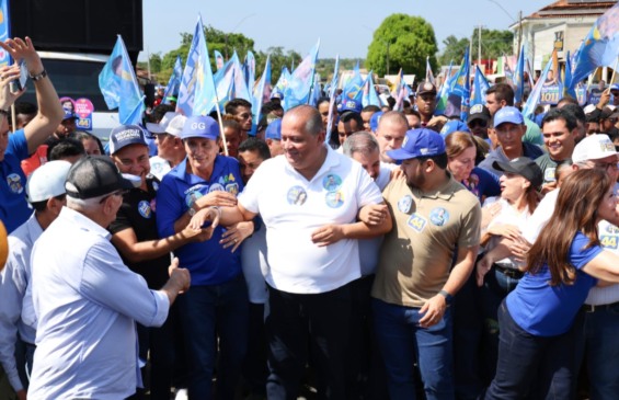 Eduardo Gomes percorre três cidades e demonstra força política no Bico do Papagaio