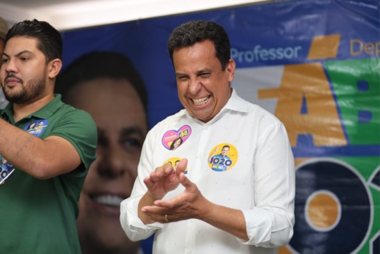 Fábio Vaz reúne lideranças, recebe apoios e visita comunidade quilombola em agenda pelo TO