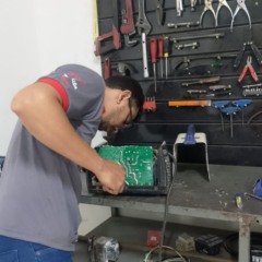 Profiss&otilde;es da Ind&uacute;stria: forma&ccedil;&atilde;o t&eacute;cnica&nbsp;do SENAI impulsiona empreendedor a transformar demanda por manuten&ccedil;&atilde;o em neg&oacute;cio em Aragua&iacute;na