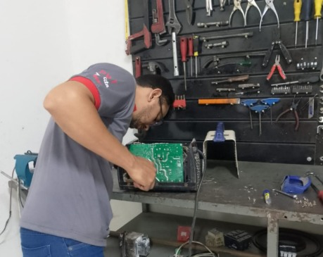 Profissões da Indústria: formação técnica do SENAI impulsiona empreendedor a transformar demanda por manutenção em negócio em Araguaína