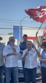 Mour&atilde;o e Laurez fazem caminhada pelas ruas de Porto: &ldquo;Trabalhador vota em trabalhador&rdquo;