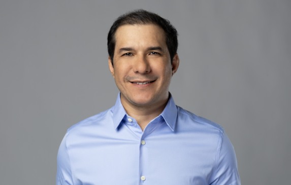 Luxemburgo substitui primeiro suplente e escolhe o empresário Jorge Madeira