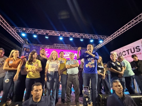 Em discurso no palanque em Gurupi, Gaguim faz compromissos e critica adversário ao Senado 