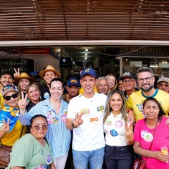 Reta final: Vicentinho visita com&eacute;rcio da JK e mira indecisos