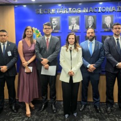 No Minist&eacute;rio da Justi&ccedil;a, Dorinha busca libera&ccedil;&atilde;o de recursos para concluir sede da PF em Aragua&iacute;na e solu&ccedil;&atilde;o para caminhonetes paradas