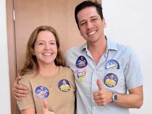 Suplente de vereadora na capital, Ana Berenice População anunciou apoio à reeleição do deputado estadual Olyntho Neto (MDB) e à eleição do candidato a deputado federal Sandoval Cardoso (PODE). - Foto: Ascom/Olyntho