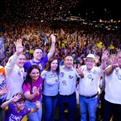 &ldquo;Tudo o que tenho devo a esta terra&rdquo;, diz Ronaldo Dimas em ato com Wagner e Dorinha em Aragua&iacute;na