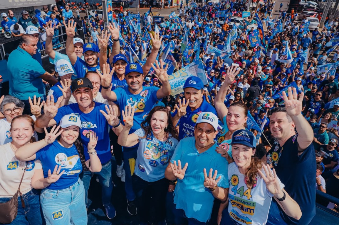 Coronel Barbosa reforça apoio a Dorinha em caminhada que reúne milhares em Taquaralto Coronel Barbosa reforça apoio a Dorinha em caminhada que reúne milhares em Taquaralto