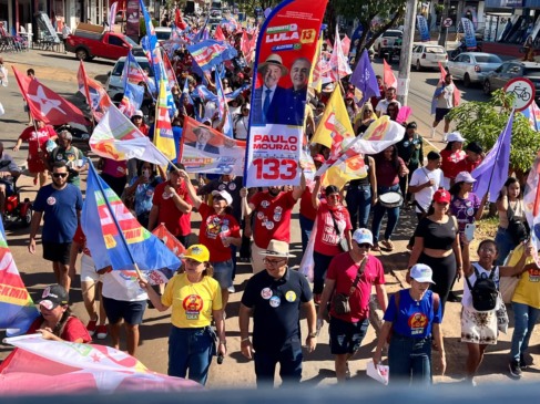Caminhada de Lula mobiliza Taquaralto, destaca benefícios e programas e Kátia vai pra cima: “Não vamos permitir retrocesso”