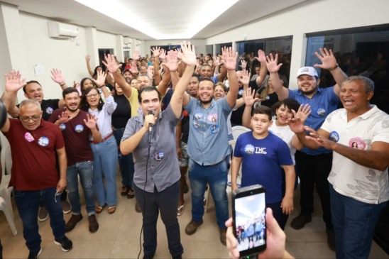 Em Colinas, Ricardo Ayres fala em respeito ao eleitor e reforça apoio a Dorinha e Eduardo Gomes