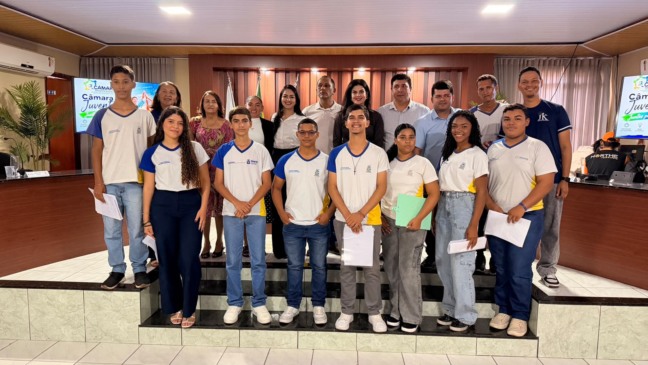Alunos viram vereadores por um dia e apresentam projetos na Câmara de Presidente Kennedy