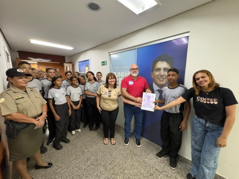 Estudantes do 8º ano de Colégio Cívico-Militar em Pedro Afonso criam manifesto em defesa da proteção às mulheres