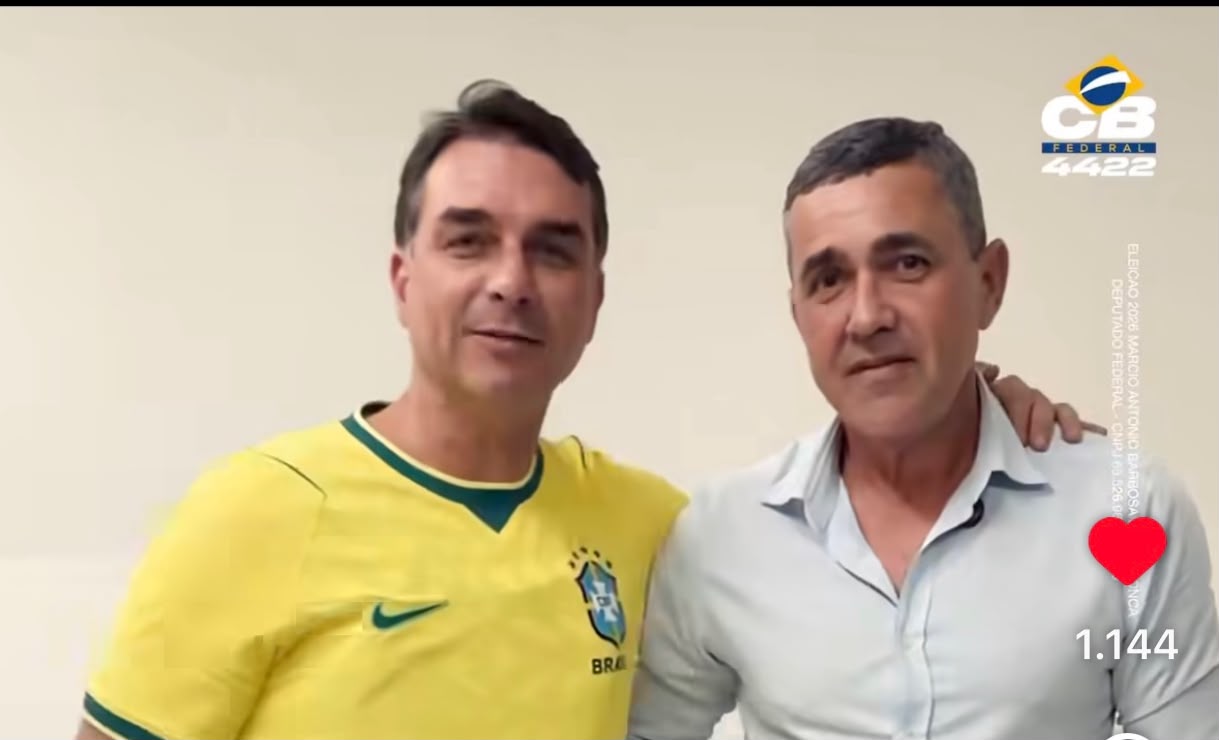 Flávio Bolsonaro, cantor Henrique e outros nomes declaram apoio a Coronel Barbosa em vídeo Flávio Bolsonaro, cantor Henrique e outros nomes declaram apoio a Coronel Barbosa em vídeo