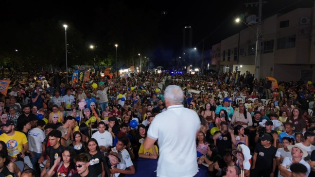 RETA FINAL | Deputado Cleiton Cardoso mostra força e reúne milhares na região sul de Palmas