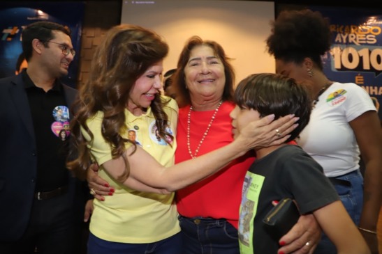 Estado será parceiro do Hospital Universitário da UFT e vai ampliar bolsas para estudantes, afirma Professora Dorinha