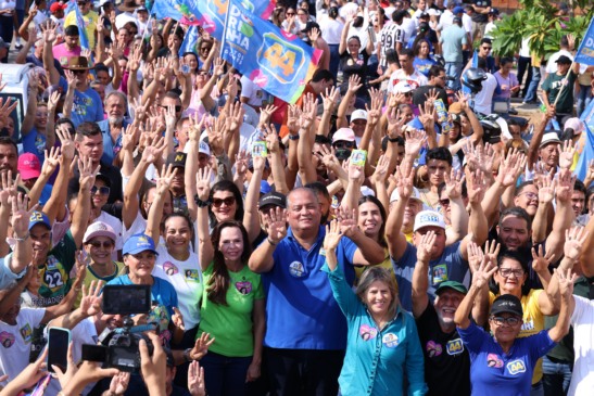 Eduardo Gomes, Dorinha e autoridades reúnem multidão em caminhada em Miracema