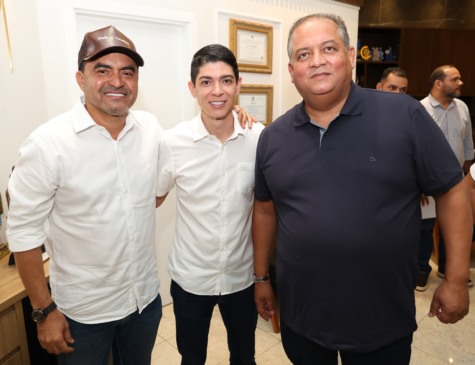 Senador Eduardo Gomes se coloca à disposição para ajudar na solução da crise de abastecimento de água em Paraíso