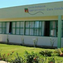 Escola de Palmas promove curso de defesa pessoal para meninas durante Outubro Rosa