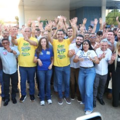 Eduardo Gomes e Dorinha re&uacute;nem prefeitos e aliados para agradecer desempenho no primeiro turno e alinhar estrat&eacute;gias para o segundo