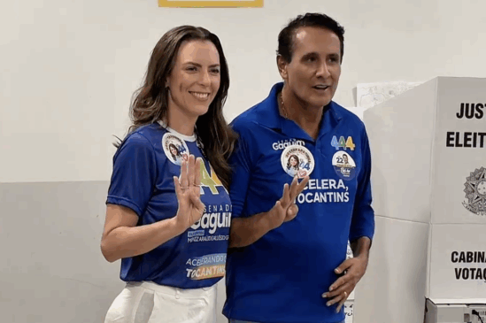 Gaguim vota ao lado da esposa e diz estar confiança na vitória para o Senado
