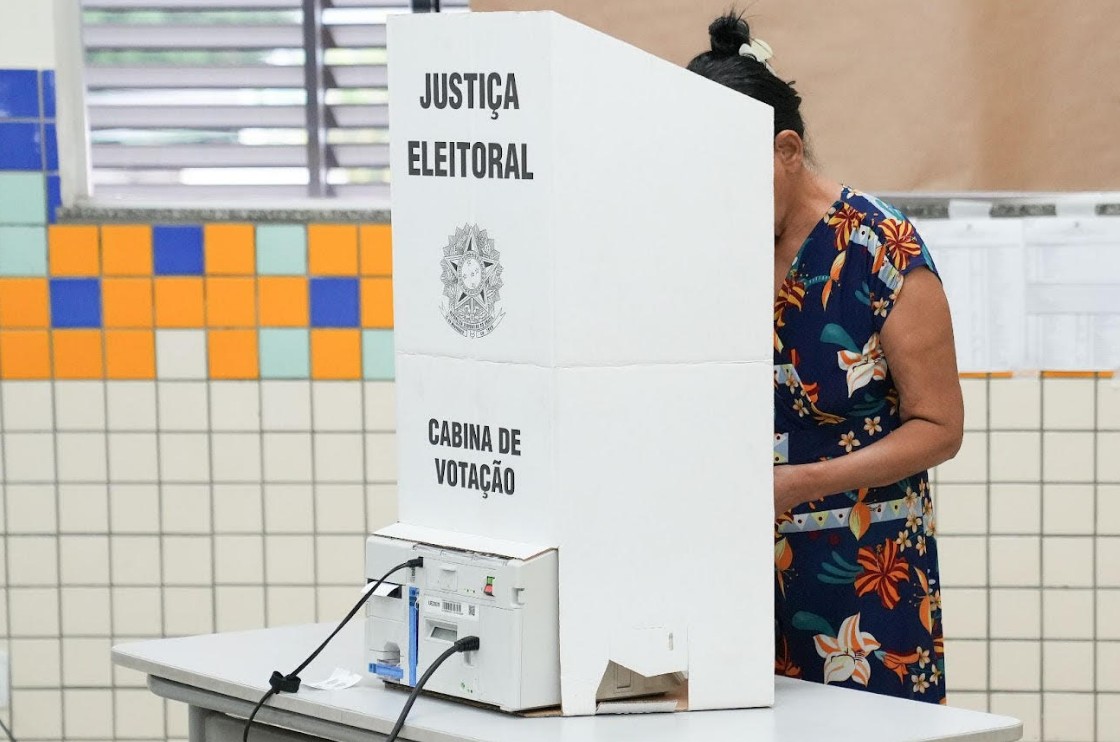 Eleitores que faltaram ao 1º turno votar no dia 25 de outubro Eleitores que faltaram ao 1º turno votar no dia 25 de outubro