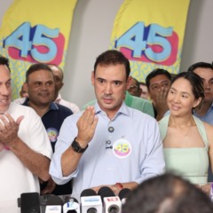 Vicentinho prop&otilde;e integrar estoques de medicamentos para evitar desperd&iacute;cio e falta de rem&eacute;dios