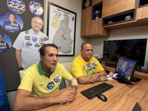 A horas das urnas, Eduardo Gomes e Gaguim participam de live nacional com  Flávio Bolsonaro que pede eleição dos dois no Tocantins 