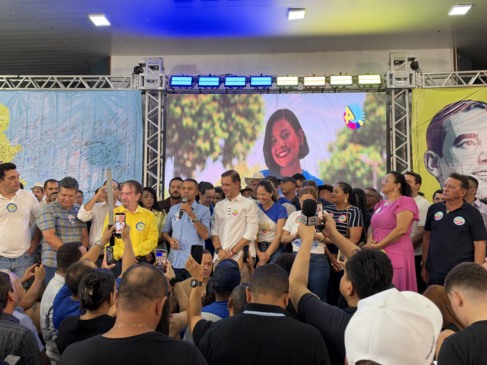 Com Dimas, Moisemar, vereadores e ex-candidatos, ato de campanha de Vicentinho é marcado por discursos afiados