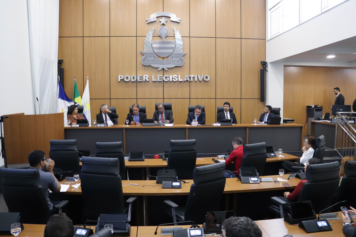 Palmas arrecada R$ 1,8 bilhão, mas despesas crescem 15,2% Palmas arrecada R$ 1,8 bilhão, mas despesas crescem 15,2%
