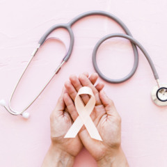 Outubro Rosa: conhe&ccedil;a direitos que podem amparar pacientes com c&acirc;ncer de mama durante o tratamento