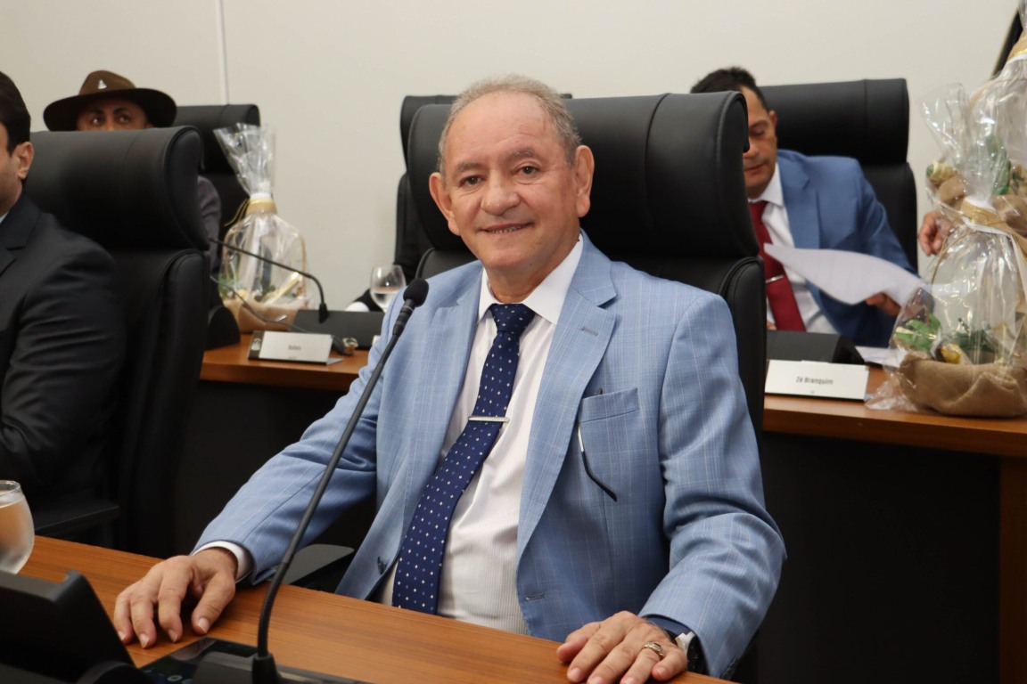 TRE suspende retotalização que dava mandato a Nonatão da 4 e mantém Juarez Rigol na Câmara de Palmas TRE suspende retotalização que dava mandato a Nonatão da 4 e mantém Juarez Rigol na Câmara de Palmas